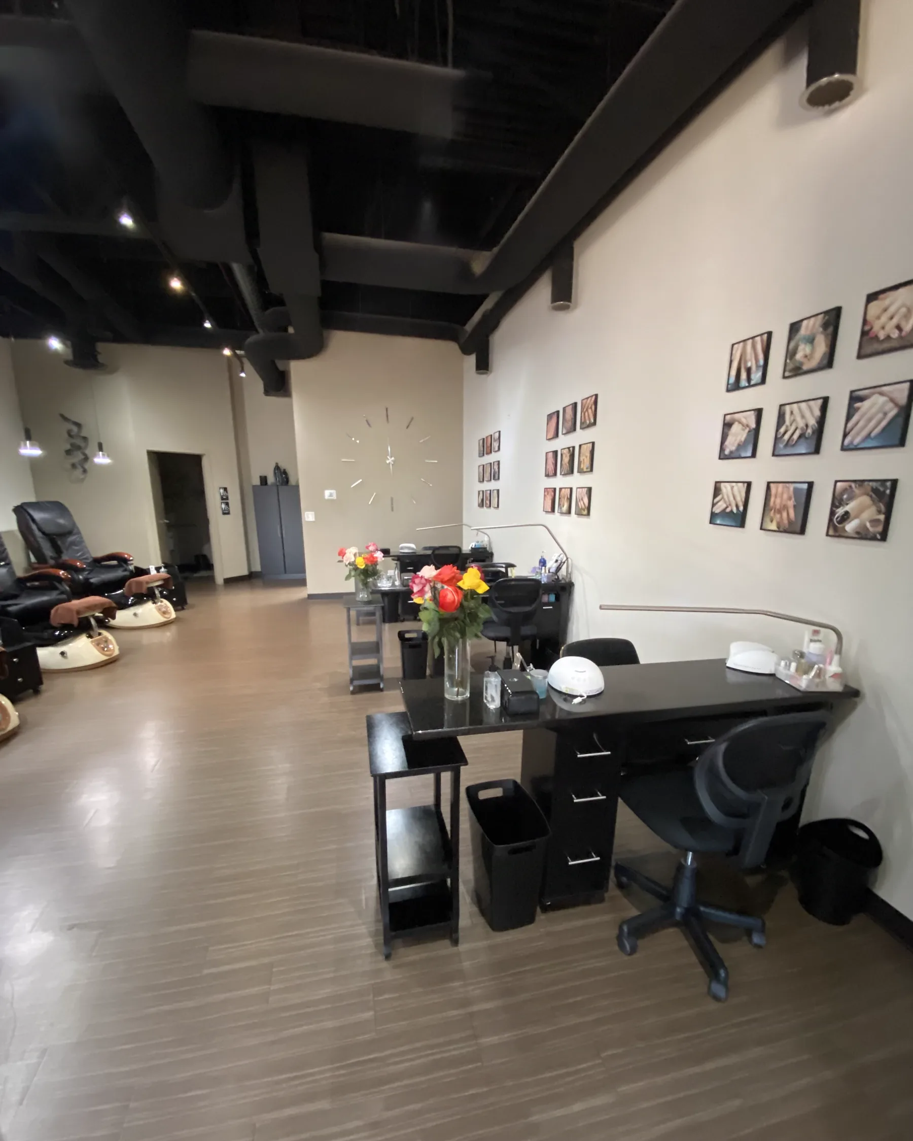 The manicure and pedicure room at Neo Bella Salon