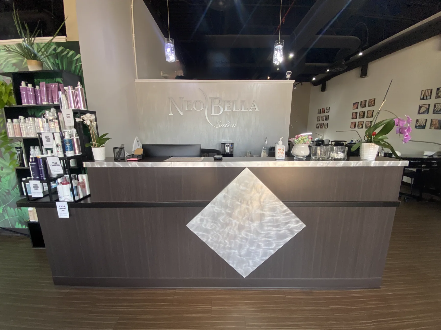 The reception desk at Neo Bella Salon