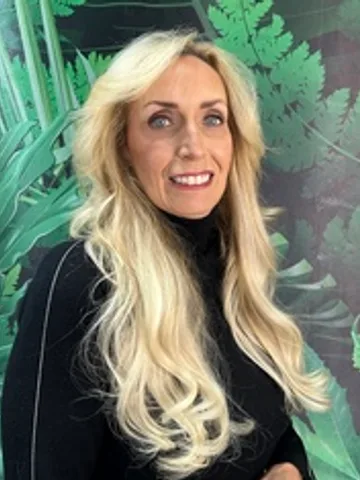 Monica, Stylist / Extensions Specialist